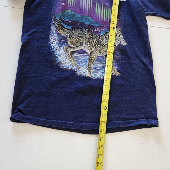 Vintage Howling Wolf Fort McMurray Canada Short Sleeve Graphic T-Shirt Medium - Picture 12 of 12